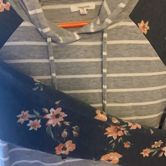 Long sleeve hooded shirt. Super soft and like new. - Picture 3 of 4